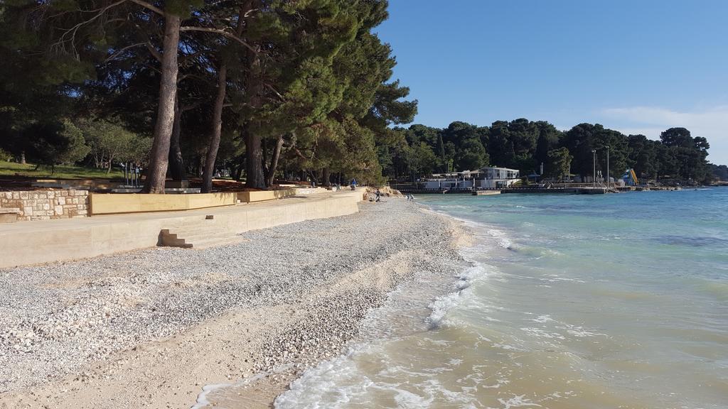 Apartments Villa Anton Porec Esterno foto